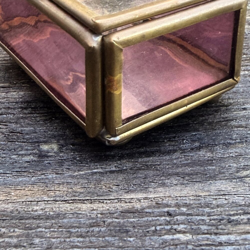 Vintage Via Vermont Etched Flower Pink Lavender Glass Brass Mirror Trinket Box - Picture 8 of 11